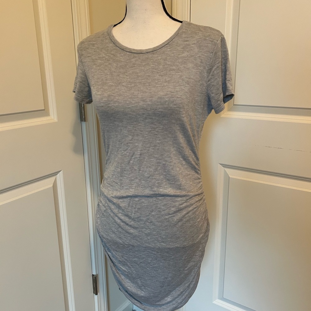 Antistair comfy grey fitted short sleeve dress - Picture 2 of 4